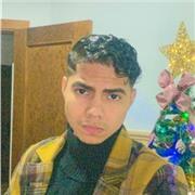 Profesor de inglés imparte clases a niños de todas las edades